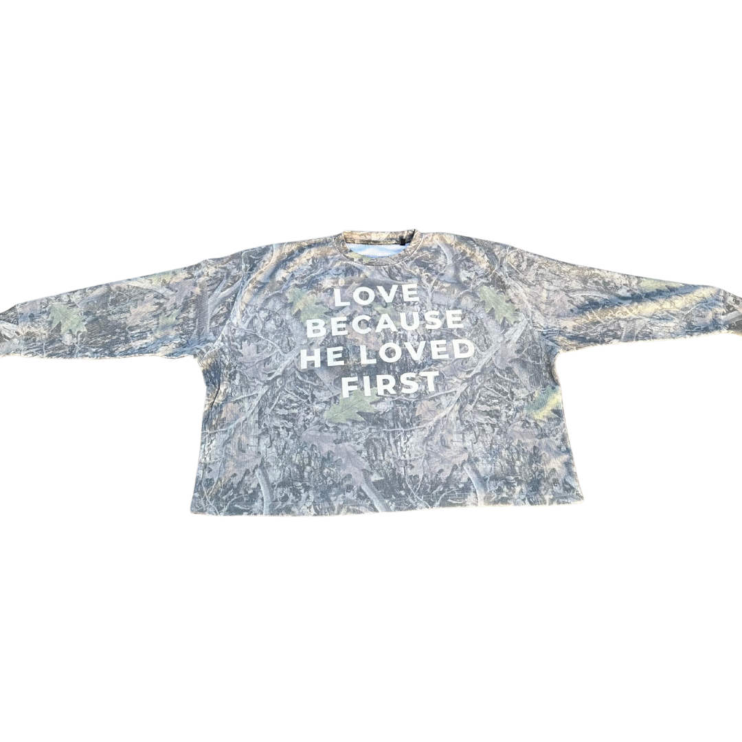 "LOVED FIRST" CAMO LONGSLEVE THERMAL