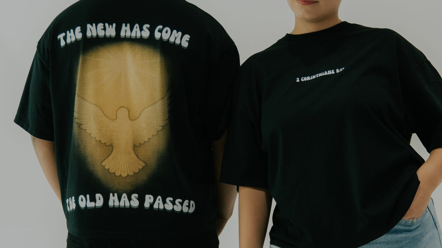 2 Corinthians 5:17 – Black Shirt